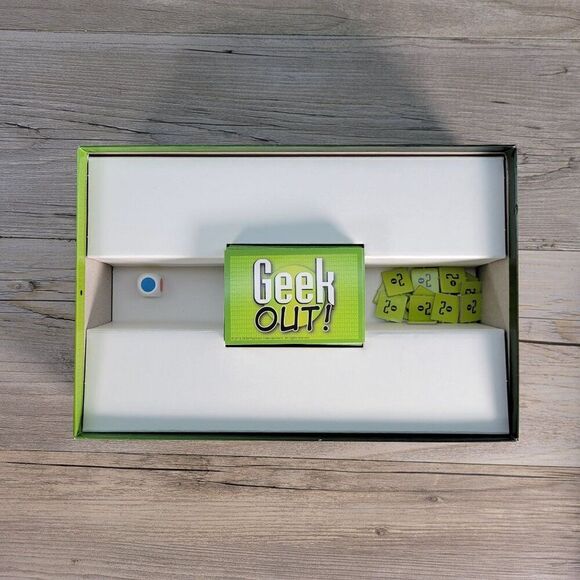 Geek Out! Party Game Playroom Entertainment Original Box 10 to Adult USA - Picture 6 of 6